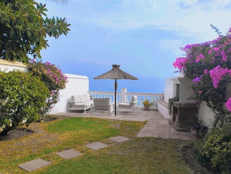 Beautiful 2 Bedroom In Calle Carabeo, Nerja Kültér fotó