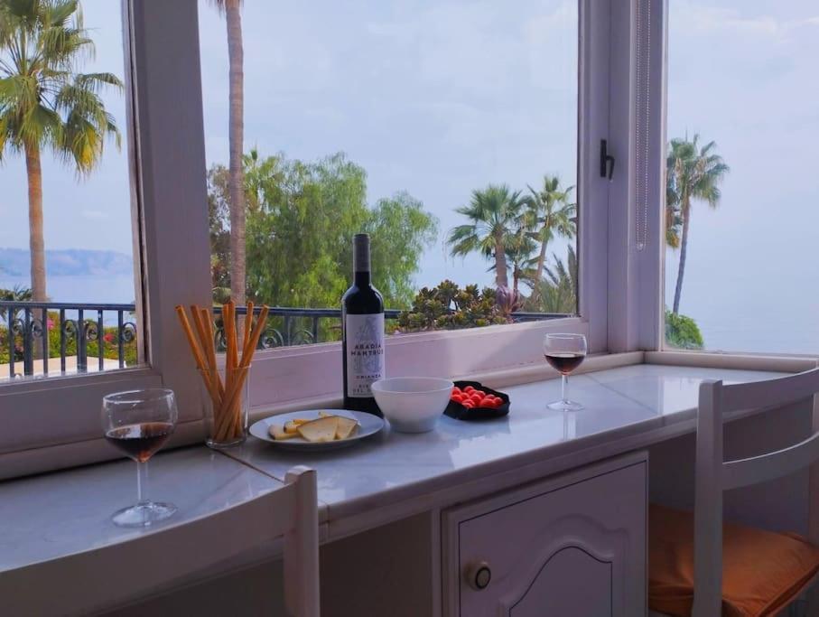 Beautiful 2 Bedroom In Calle Carabeo, Nerja Kültér fotó